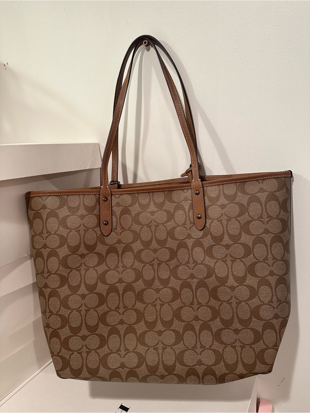 Coach Brown Sign Tote Reversible with Yellow Dog Graphic By Keith Haring’s - Picture 3 of 12